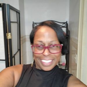 Meet your Posher, Christine